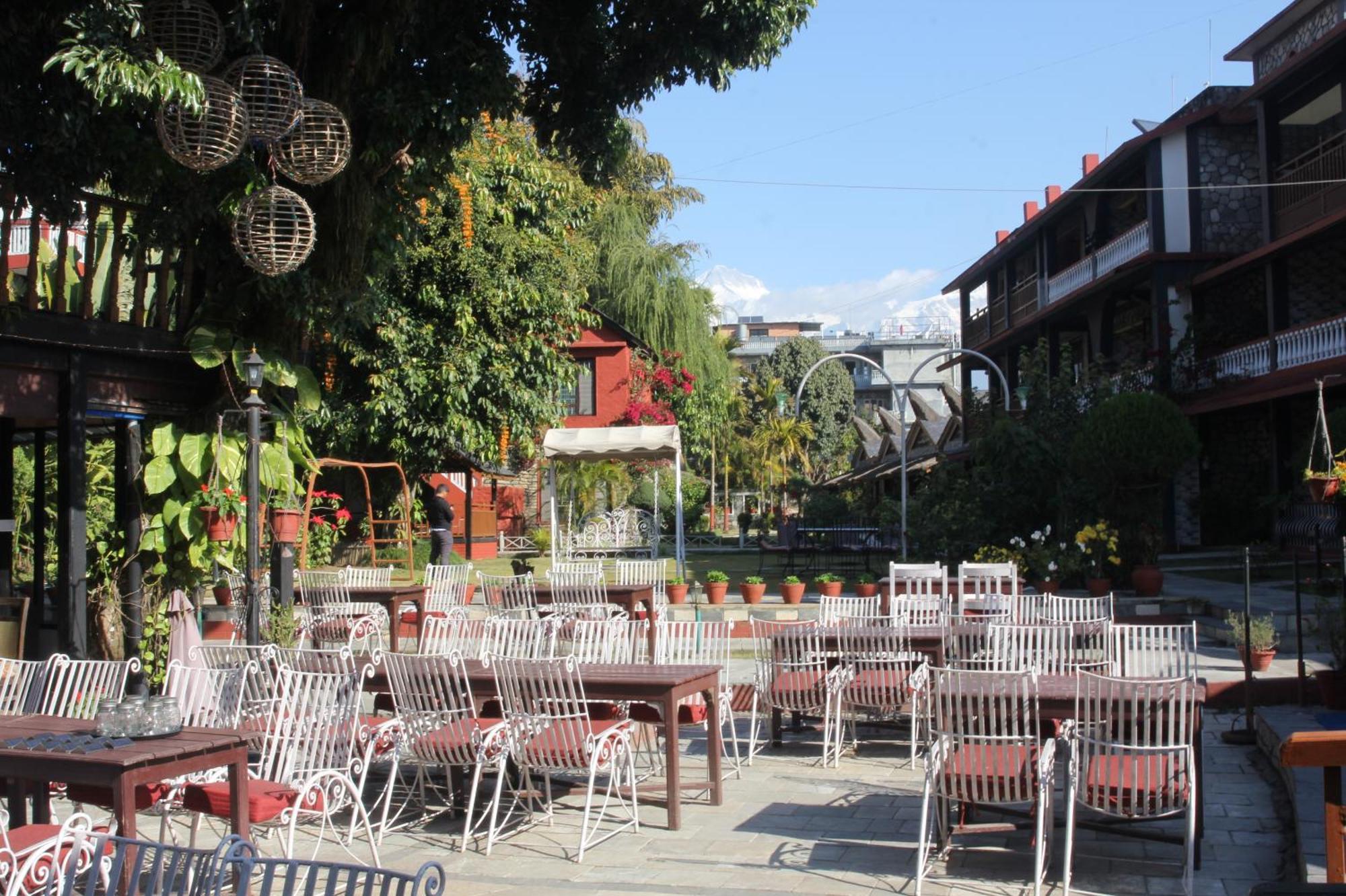 Lake View Resort Pokhara Exterior foto