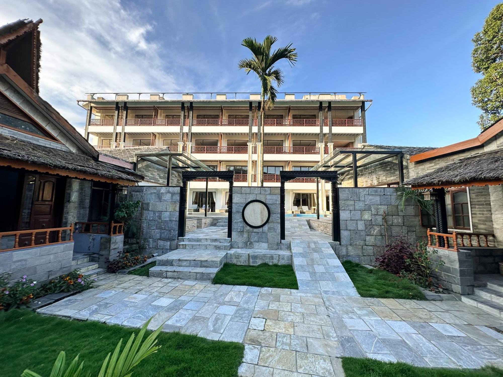 Lake View Resort Pokhara Exterior foto