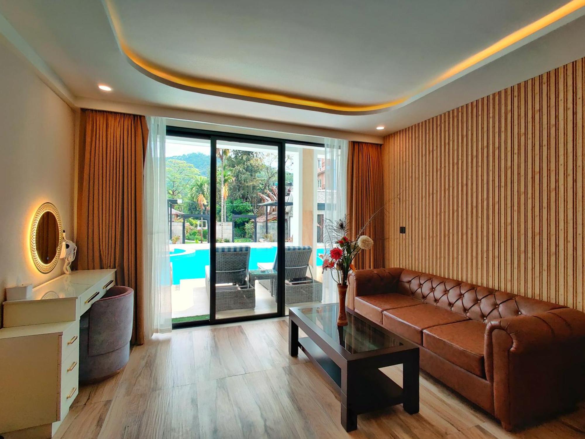 Lake View Resort Pokhara Exterior foto