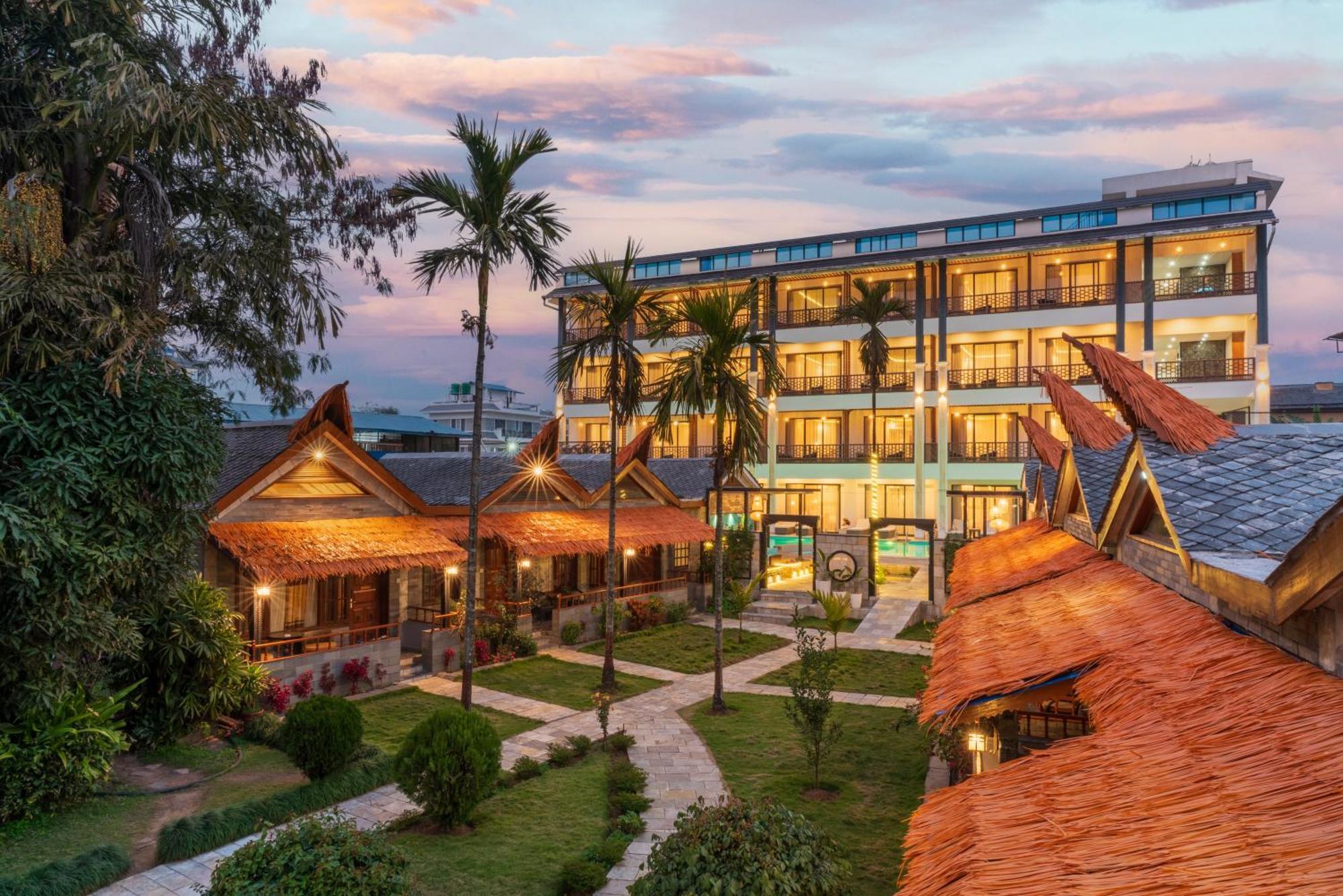 Lake View Resort Pokhara Exterior foto
